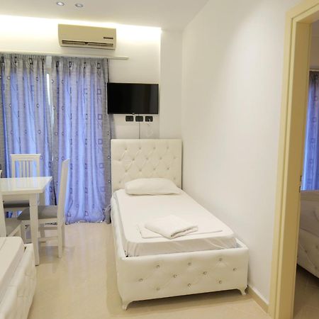 Hotel Dior Sarandë 외부 사진