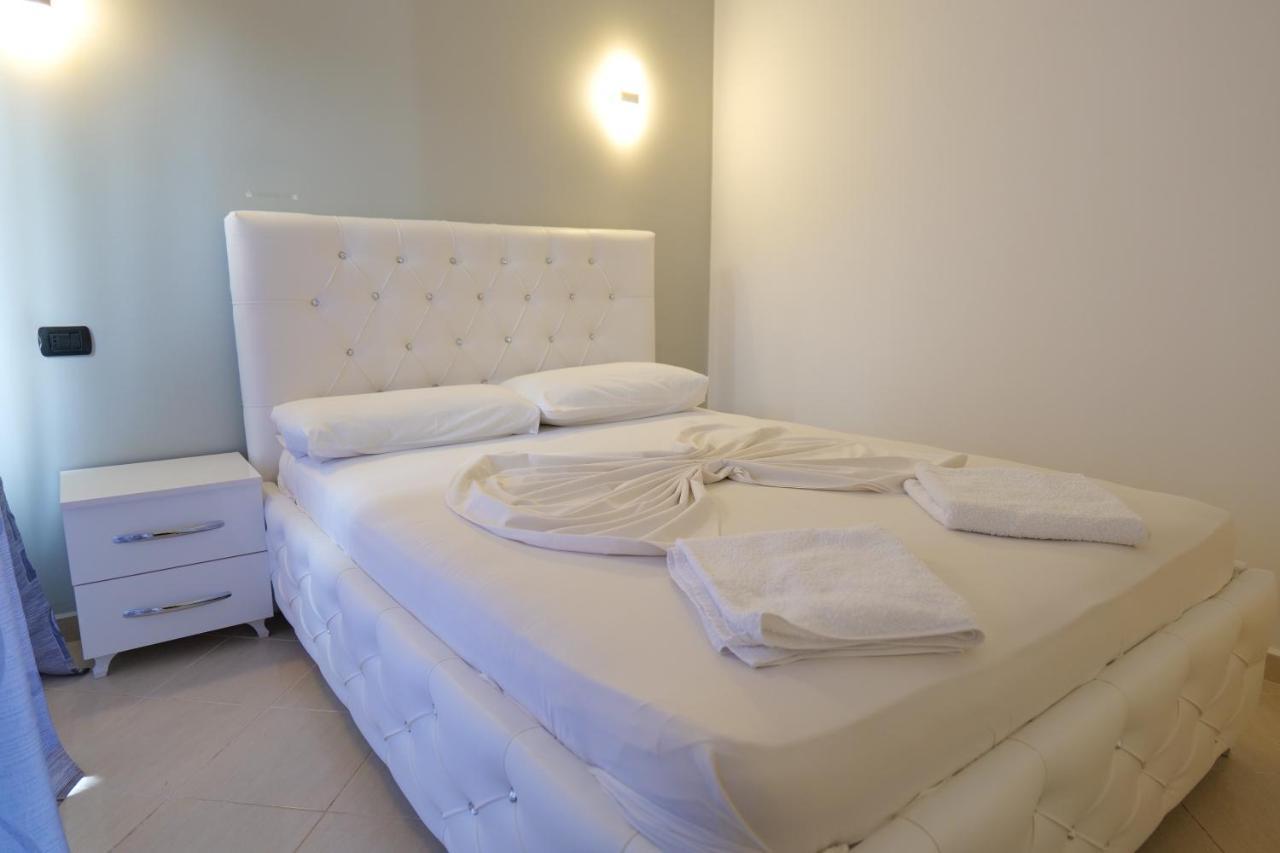 Hotel Dior Sarandë 외부 사진