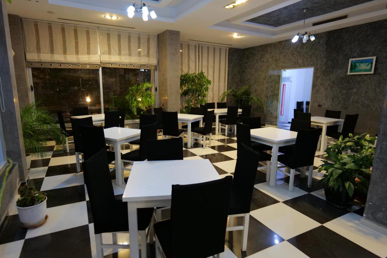 Hotel Dior Sarandë 외부 사진